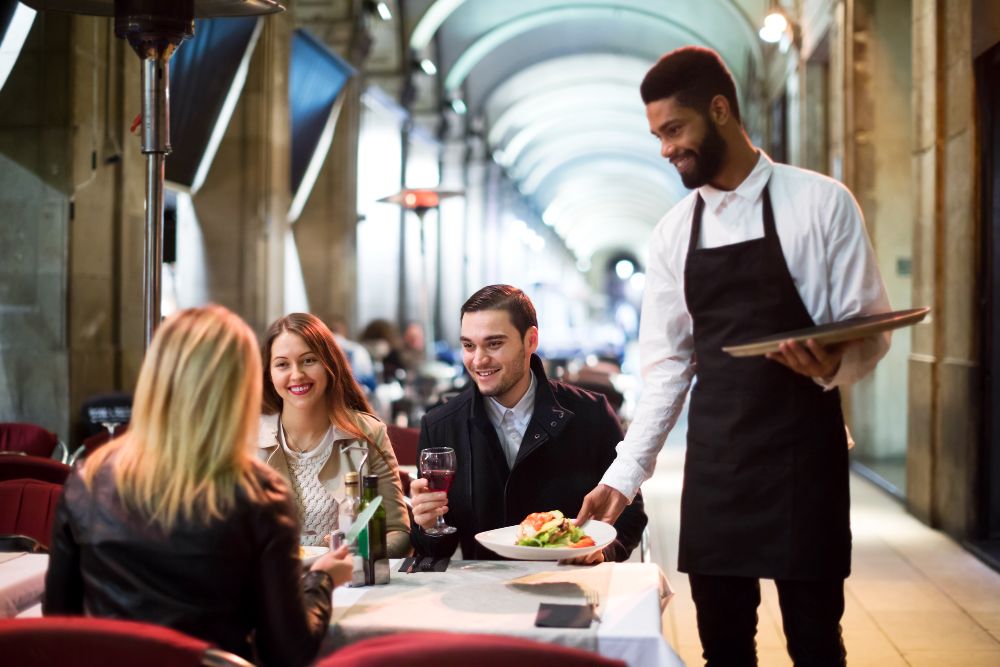 Crunch time: Over half of hospitality businesses risk losing their apprenticeship levy fund | Institute of Hospitality